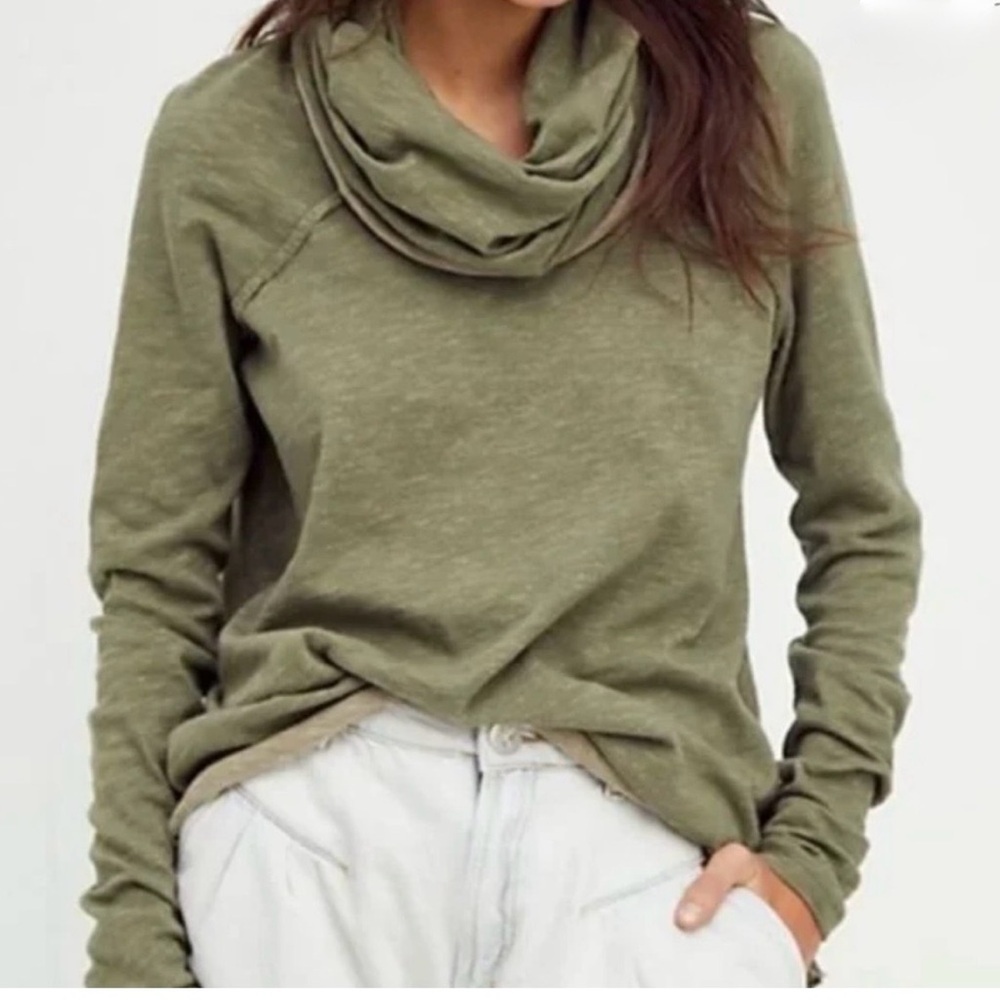 Free People Beach Cocoon Cowl Neck Pullover EUC